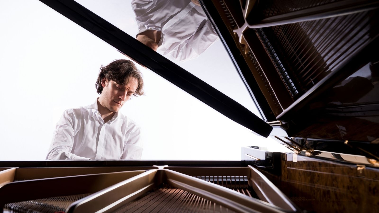 Alessandro Taverna, pianista