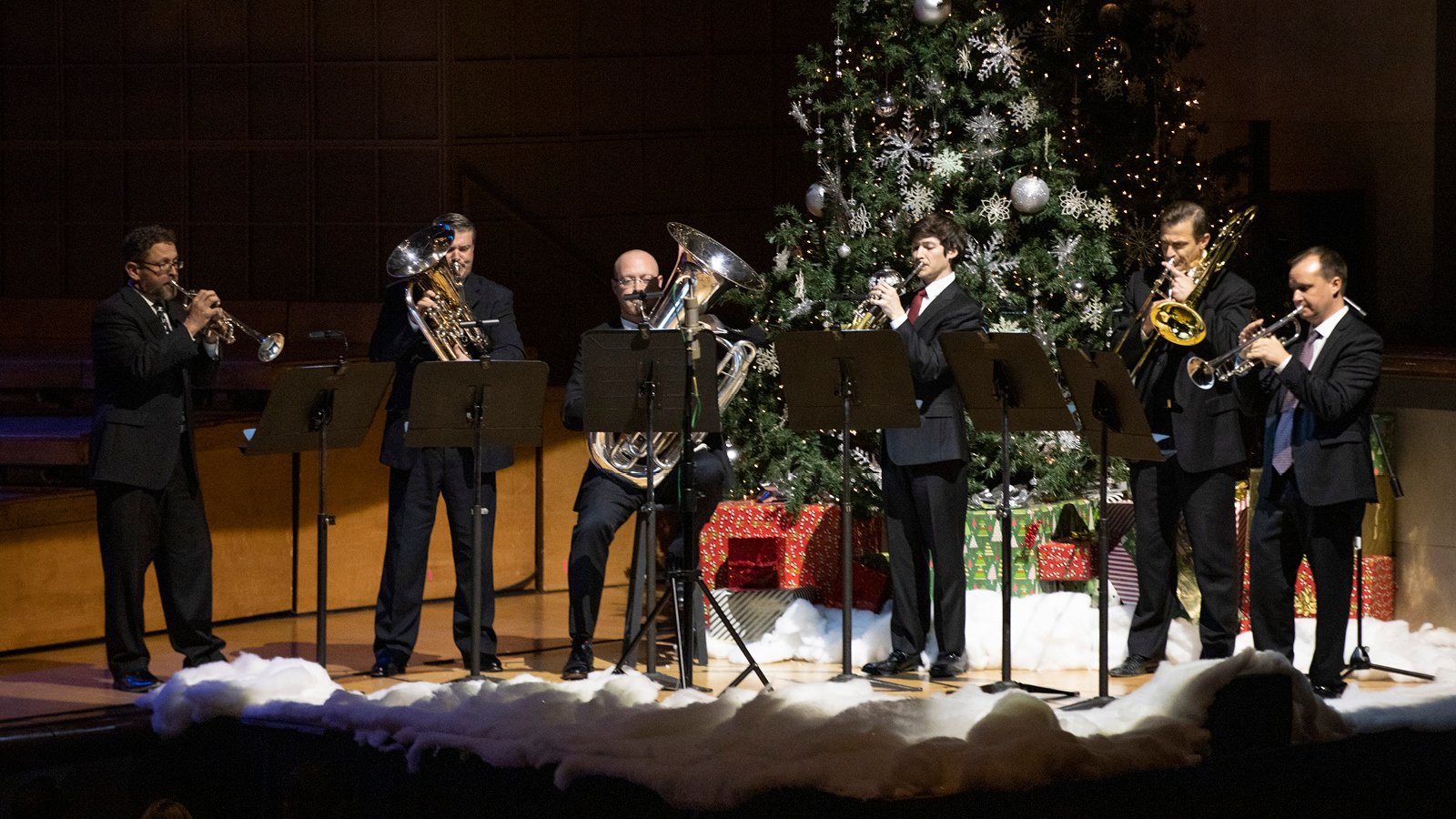 Big Brassy Christmas & Organ Extravaganza