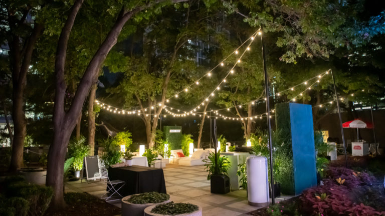 Gala 2021: Parque Betty Marcus por la noche