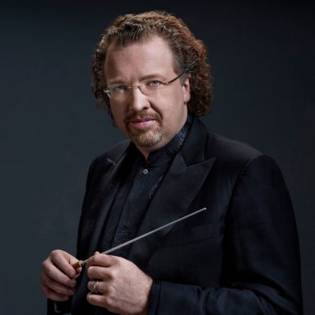 Stéphane Denève, director de orquesta