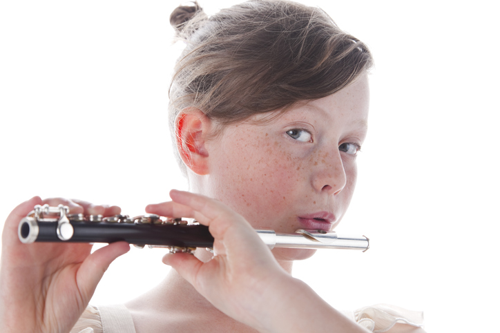 girl playing piccolo